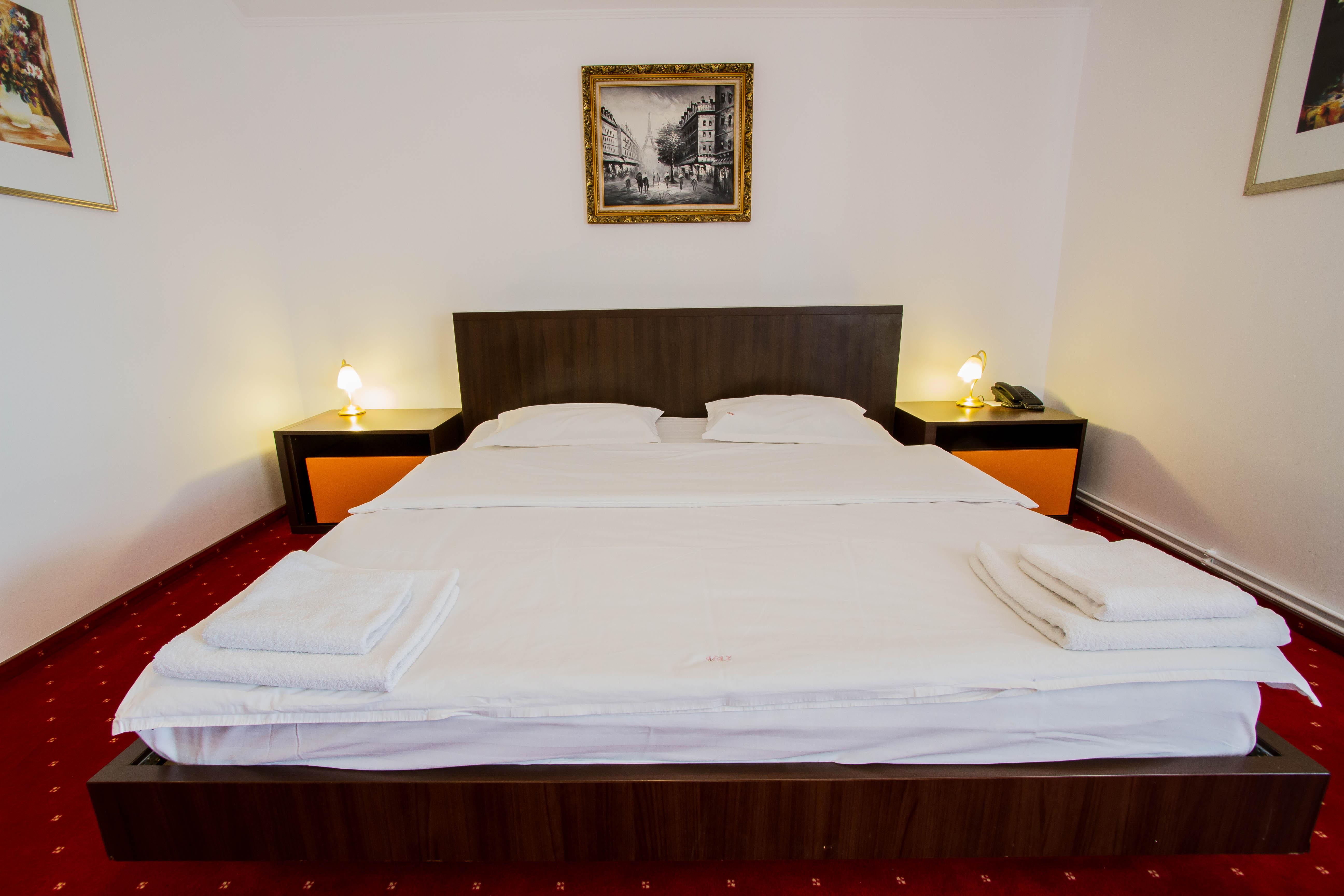 Complex Turistic Max International Hotel Rîşnov Buitenkant foto