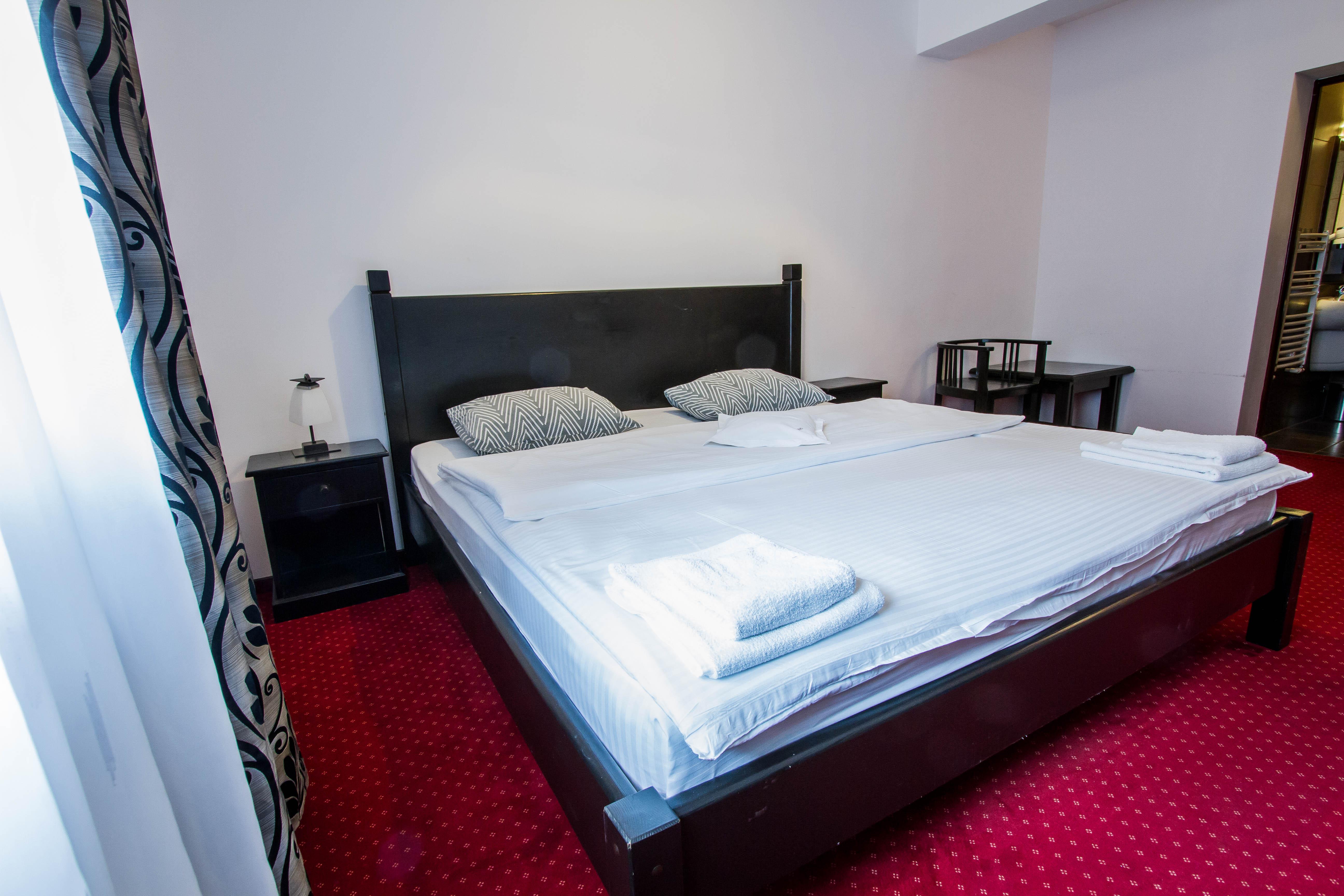 Complex Turistic Max International Hotel Rîşnov Buitenkant foto